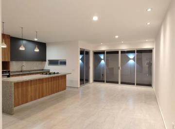 Casa · 200m² · 3 Recámaras · 2 Estacionamientos · Casa en Venta Real del Bosque