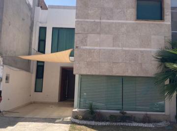 Casa de 3 habitaciones, Pachuca · Casa con 160 m² de Terreno y 3 Recámaras en Venta en Zona Plateada