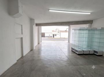 3c8c40eea0ce9205c7283fecb51ae94be2d2701b9a9121bedd6a2e77a9f26ce0 · Local Comercial en Renta a Pie de Calle en Zona de Alta Afluencia.