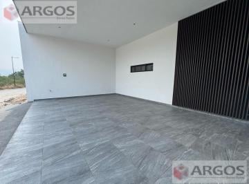Casa · 330m² · 3 Recámaras · 3 Estacionamientos · Casa en Venta en Amani Terra