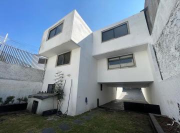 Casa de 4 habitaciones, Tlalpan · Casa en Venta en Fraccionamiento Parque del Pedregal, Tlalpan