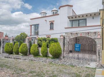 Casa de 5 habitaciones, San Miguel de Allende · Casa de Las Fuentes