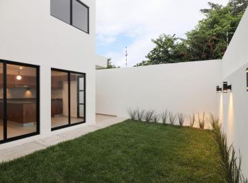 Casa · 160m² · 3 Recámaras · 2 Estacionamientos · Casa en Lomas del Dorado