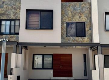 Casa en condominio de 3 habitaciones, Corregidora · Casa en Venta en Manantiales Residencial, Corregidora, Qro.