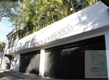 Oficina · 1200m² · 15 Estacionamientos · Venta Corporativo Médico en Vista Hermosa Cuernavaca, Moreloscasa