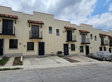 Casa de 3 habitaciones, Tlajomulco de Zúñiga · Casa en Venta Alta California Dentro de Coto