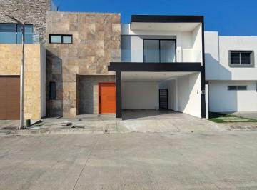 Casa de 3 habitaciones, Alvarado · ¡Los Manantiales! ¡Casa con Recámara en Planta Baja y Piscina!