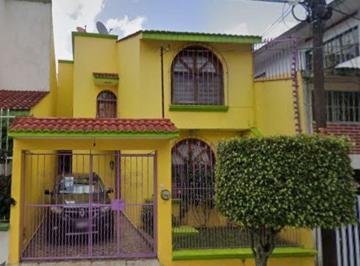 Casa de 3 habitaciones, Xalapa · Casa de 160 m² con 3 Recámaras en Venta en Emiliano Zapata