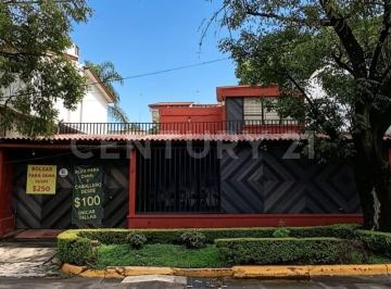 Casa · 448m² · 5 Recámaras · 7 Estacionamientos · Casa en Renta