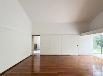 Casa de 6 habitaciones, Benito Juárez · Venta de Casa con Arquitectura Modernista con Alberca Techada (Jardin) Junto Al Parque Hundido