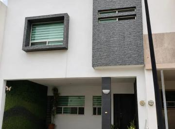 1 · Casa Amueblada en Renta Residencial La Huasteca (Santa Catarina)