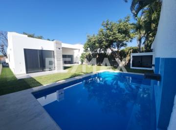 Casa · 210m² · 3 Recámaras · 2 Estacionamientos · Casa en Venta en Morelos, Fraccionamiento Lomas de Cocoyoc
