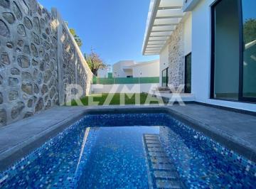 Casa · 170m² · 3 Recámaras · 1 Estacionamiento · Casa en Venta en Morelos, Fraccionamiento Lomas de Cocoyoc