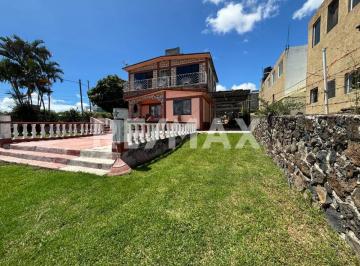 Casa · 126m² · 4 Recámaras · 3 Estacionamientos · Casa en Venta en Morelos, Altos de Oaxtepec