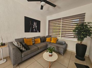 Casa de 3 habitaciones, Solidaridad · Casa 3 Recámaras, 2.5 Baños, en Privada, Playa del Carmen, con Jardín, Estacionamiento Para 3 Autos