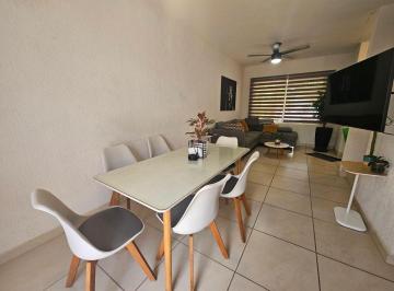 Casa de 3 habitaciones, Solidaridad · Casa 3 Recámaras, 2.5 Baños, en Privada, Playa del Carmen, con Jardín, Estacionamiento Para 3 Autos