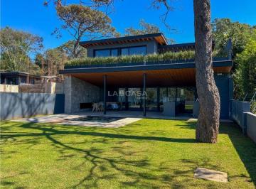 Casa de 3 habitaciones, Valle de Bravo · Ultima Casa Preventa|vista I Bosque Avandaro|valle de Bravo