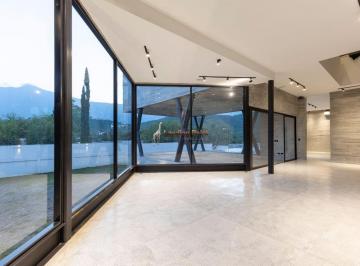 Quinta de 4 habitaciones, Santiago · Casa Única con Diseño Escultórico y Más de 1,000 m² de Patio en El Barrial, Carretera Nacional