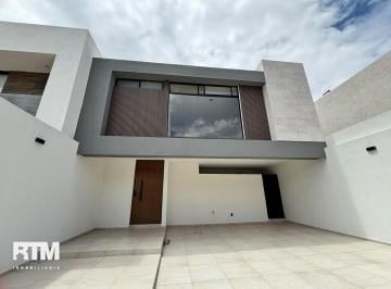 Casa · 227m² · 3 Recámaras · 2 Estacionamientos · Casa en Venta en San Ángel V