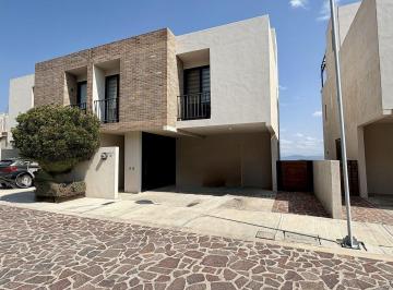 ed1dd8c3bdfbda24aaaed55787c45d4ee742b83ea758d68591453c07aca9f12e · Casa en Venta en Zibatá, El Marques, Querétaro