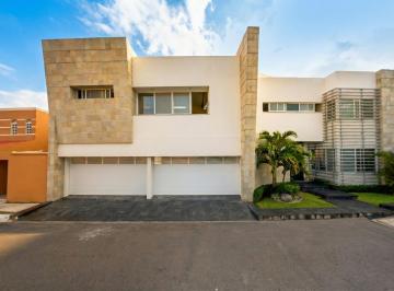 Casa de 5 habitaciones, Boca del Río · Venta de Casa en El Fraccionamiento Costa de Oro, Boca del Rio, Veracruz