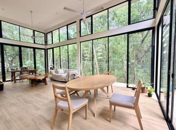 Casa · 210m² · 2 Recámaras · 1 Estacionamiento · Casa en La Selva de Akumal, a Solo 5 Km de La Playa