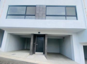 Casa de 2 habitaciones, Tijuana · Rento Townhouse un Solo Nivel Habitable 2rec 2baños 2estacionamientos a Minutos de Garita San Ysidro