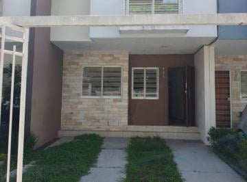 Casa de 3 habitaciones, San Pedro Tlaquepaque · Casa de 3 Recámaras en Renta Cerca del Iteso