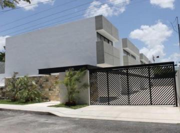 Casa en condominio de 2 habitaciones, Mérida · Renta Townhouse Amueblado de 2 Habit Cerca de Mayabus y Frente a Altabrisa