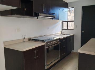 Casa de 3 habitaciones, Querétaro · Condominio, 3 Baños Completo, Incluye Agua y Mantenimiento