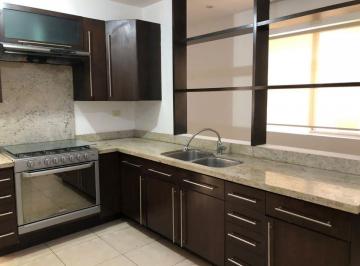 Casa en condominio de 3 habitaciones, Monterrey · Casa en Renta Valle Oriente