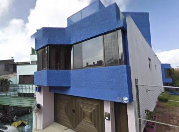Casa de 4 habitaciones, Naucalpan de Juárez · Venta de Casa en Circuito Aztlan, Paseo del Bosque, Naucalpan, Edo Mex