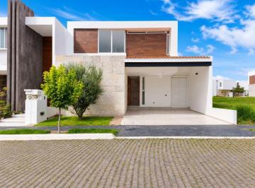 Casa en condominio de 3 habitaciones, Aguascalientes · Venta de Hermosa Casa en El Exclusivo Reserva San Nicolás