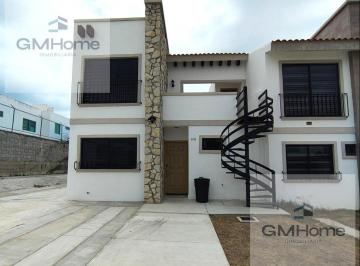 Casa · 300m² · 4 Recámaras · 2 Estacionamientos · Casa en Azul Marino