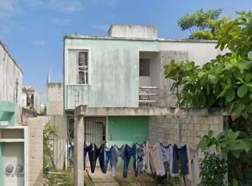 1 · Venta de Casa en Villas Riviera, Playa del Carmen - Ubicación Ideal y Características Funcionales