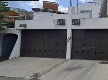 1 · Venta de Casa en Lomas de Santa María, Morelia - Excelente Ubicación y Amplias Comodidades