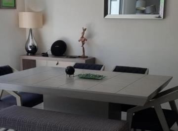 Casa · 177m² · 3 Recámaras · 2 Estacionamientos · Residencia en Long Island, 3 Recámaras, Alberca y Áreas Verdes, Excelente Inversión