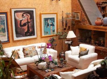 Casa · 279m² · 3 Recámaras · 2 Estacionamientos · Venta de Casa en Lomas del Sol, Lomas del Olivo, Huixquilucan, Estado de México.