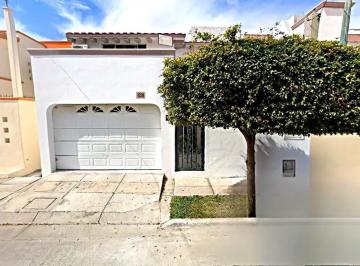1 · Casa en Remate en Lomas de Mazatlán: Oportunidad Única