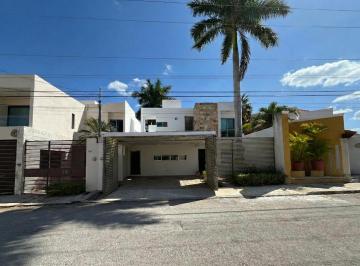 Casa de 4 habitaciones, Panabá · Casa en Montecristo