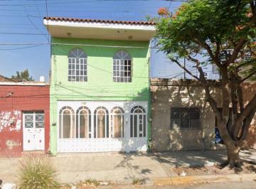 Casa de 4 habitaciones, Guadalajara · Casa en Venta en San Isidro, Guadalajara, Jalisco. Cll