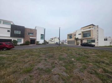 011fe9526da2c6ba88e4b60c3f2e3c675692d8b3bf878cf2f63c139dfbd10f4e · Terreno en Venta en Veracruz en Esquina Fracc. Lomas Residencial