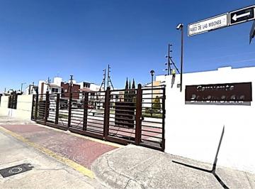 Casa de 3 habitaciones, Toluca · Se Vende Casa de Dos Niveles