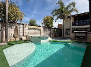 Quinta de 6 habitaciones, León · Quinta en Venta y Renta en Lomas de Comanjilla, Guanajuato