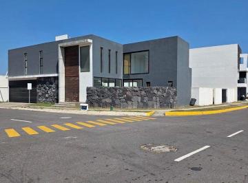 d20b2e3c02b6b28f9a547b44d86eb0b63d4aaf09b2b1cbd23f48c9d1878feedb · Casa en Venta en Veracruz con Paneles Solares Fracc. Playas del Conchal