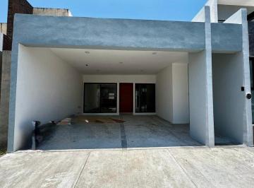 52710b438ca7e0de3805bb93b0f5213189bf7c778432855999e8adda96827cf1 · Casa en Venta en Veracruz Fracc. Lomas de La Rioja Riviera Veracruzana