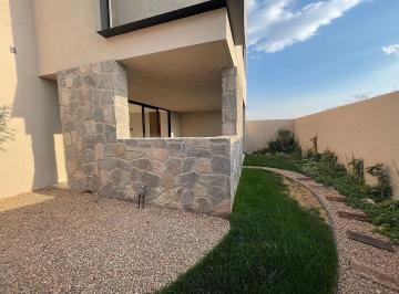 b47ae1322234bde66173219b4374de0f5362219f72b0d38cdd143bcd4be766c9 · Casa en Renta en Altozano Querétaro