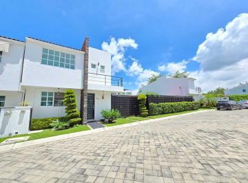 Casa en condominio de 3 habitaciones, Yautepec · Casa en Venta Cocoyoc, Fraccionamiento Casco Antiguo