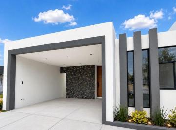 Casa de 2 habitaciones, Saltillo · Casa de 1 Piso en Venta en Rincón de Los Encinos Al Norte de Saltillo