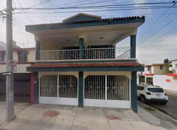 Casa de 4 habitaciones, Villa de Alvarez · Casa en Venta en Golondrinas, Alfredo V. Bonfil, Cdad. de Villa de Álvarez, Colima. Cll